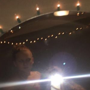 Meet your Posher, Hali